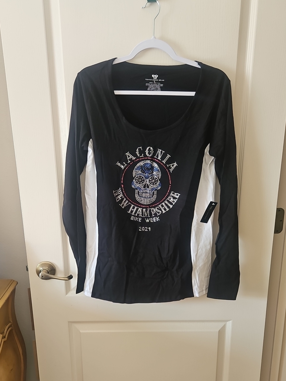 Biker Top BlacK White LACONIA NWT Skull Nike Week 2017 NH